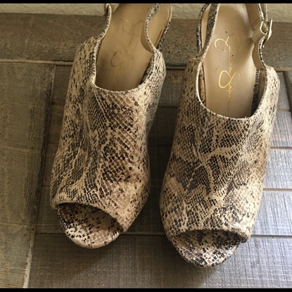 Platform sandals snake skin. - Picture 2 of 3